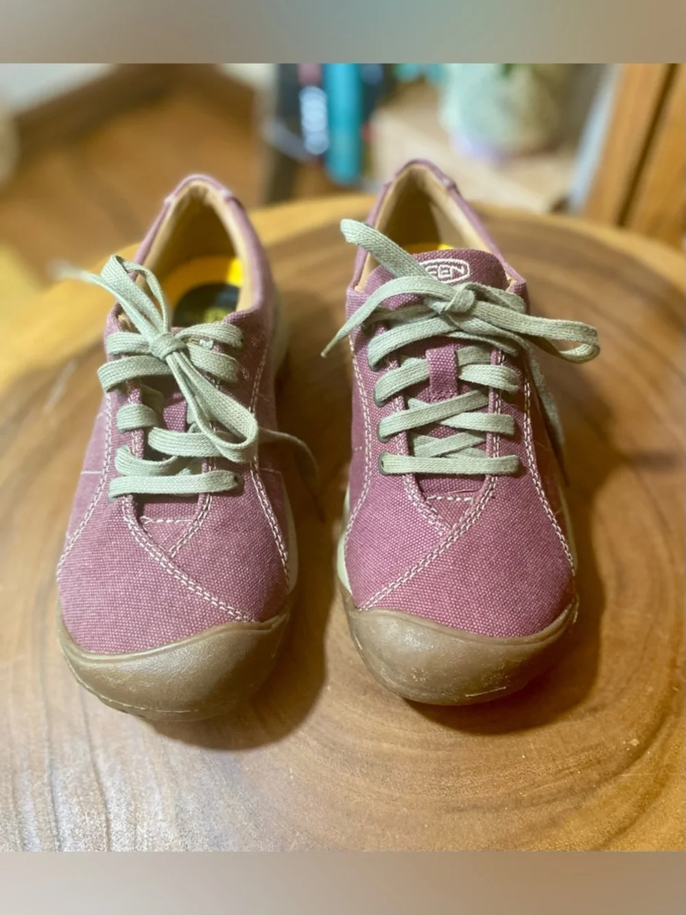 KEEN Women's Presidio Red Plaza Taupe Canvas Walking Shoes Size 7